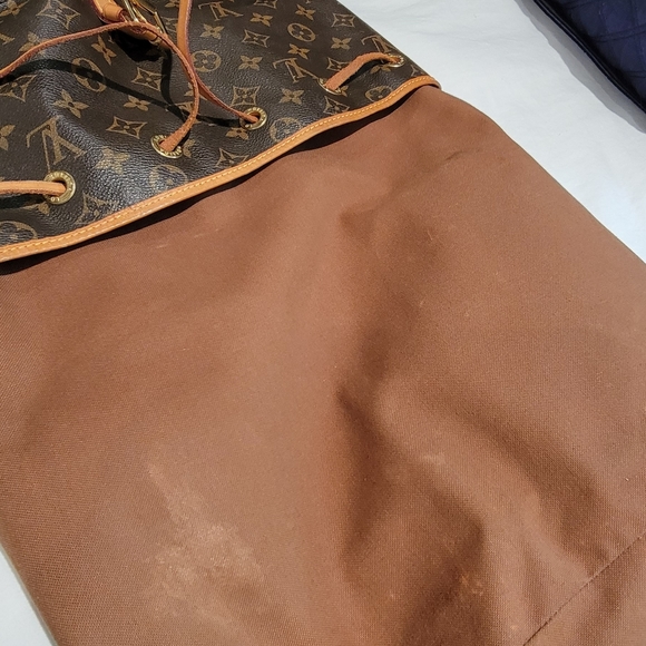 Authentic Louis Vuitton Monogram Bosphore Backpack - Picture 3 of 15
